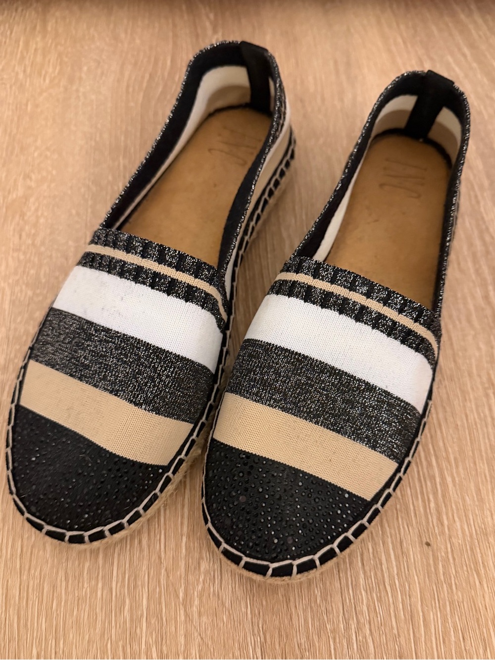 INC Espadrille flats Size 8, white,black,cream stripes, EUC, were$90 NOW $24 - Picture 6 of 16
